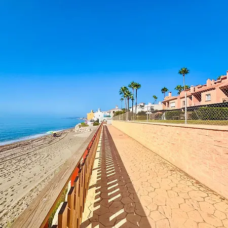 No1 - Beachfront Estepona, Close To Port, 2 Bedroom, 2 Bathroom, Sleeps 5