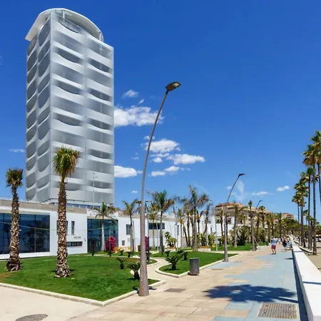Apartment No1 - Beachfront Estepona, Close To Port, 2 Bedroom, 2 Bathroom, Sleeps 5 Estepona