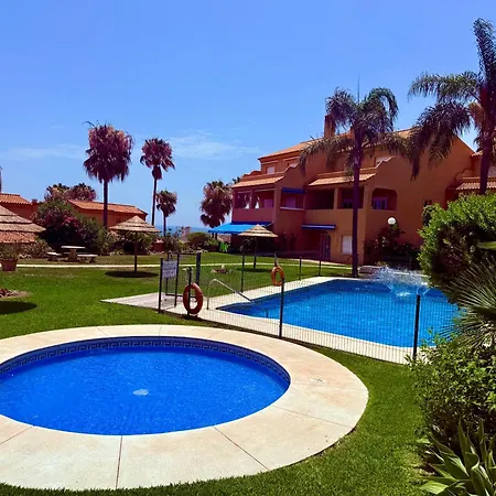 No1 - Beachfront Estepona, Close To Port, 2 Bedroom, 2 Bathroom, Sleeps 5 * Estepona