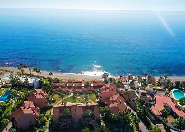 Апартаменты No1 - Beachfront Estepona, Close To Port, 2 Bedroom, 2 Bathroom, Sleeps 5 Эстепона